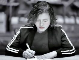 引路靠贵人，走路靠自己---记孙桂芹的书法艺术之路
