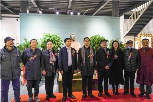 画家王金岭先生铜像在故乡落成