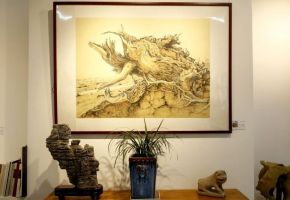 大漠魂——徐春林胡杨作品展在京展出